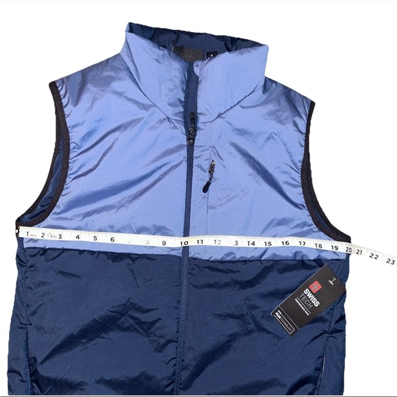 Swiss Tech Men's Light Blue and Navy Vest - Picture 2 of 5